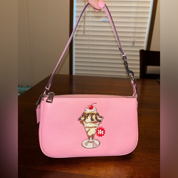 Coach Nolita 19 ice cream π¦π - Picture 2 of 14